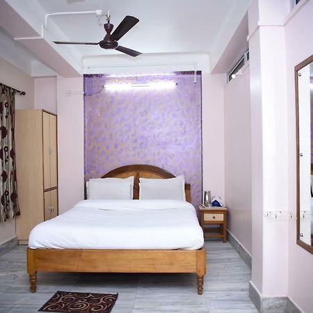 Spot On 37646 Hotel Centre Palace Силчар Екстериор снимка