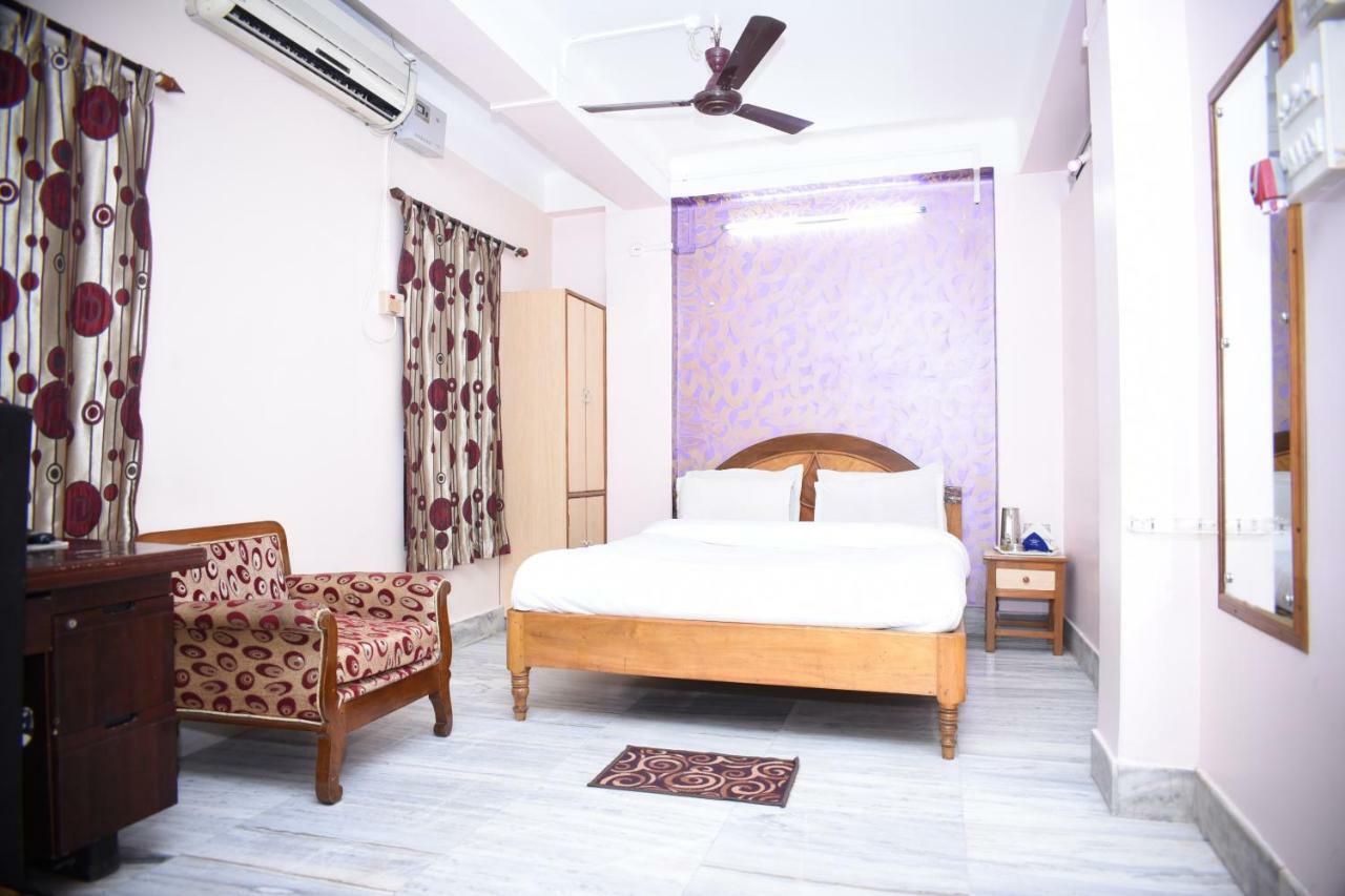 Spot On 37646 Hotel Centre Palace Силчар Екстериор снимка
